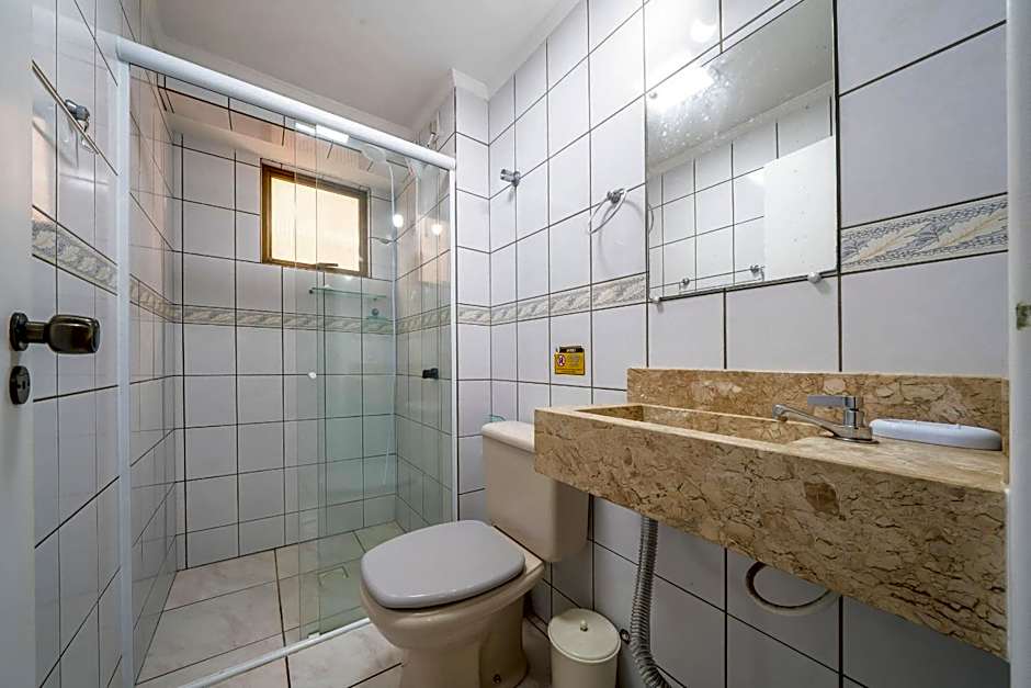 A02 - Estrela do Mar 403 A - Centro de Bombinhas - 30m do mar - Ótima localização