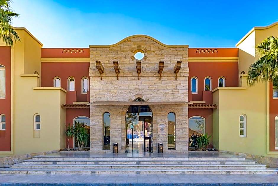 Marina Plaza Hotel, Tala Bay