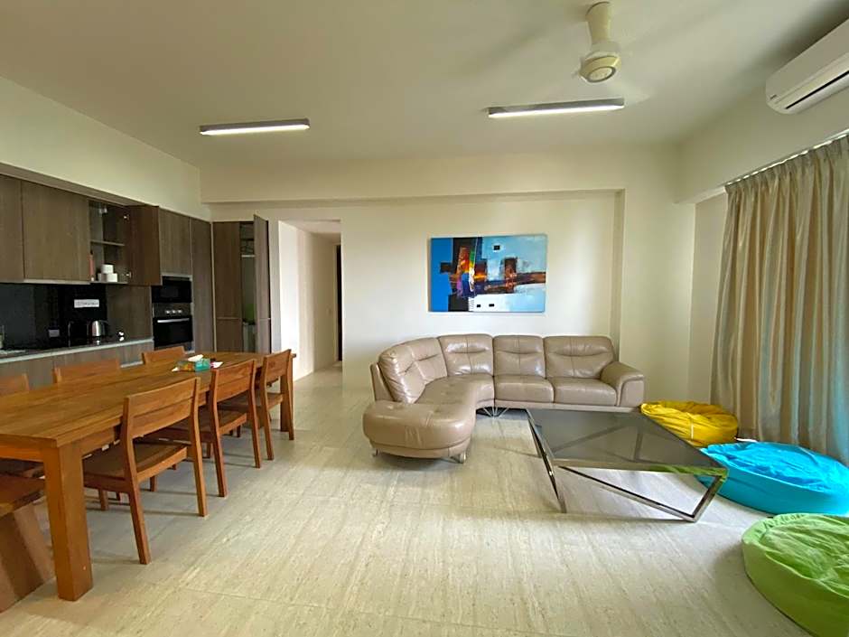 BY THE SEA - Penthouse 3 bedroom