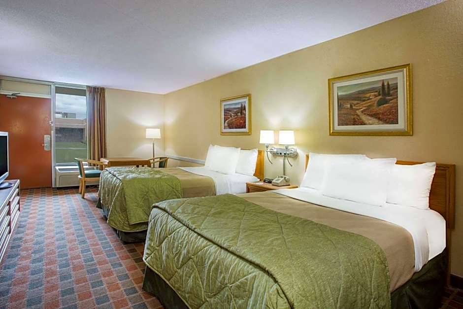 Ramada by Wyndham Wytheville