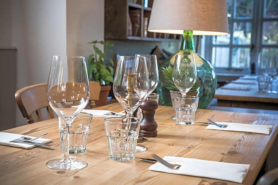 The Horse & Groom Inn