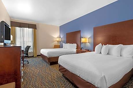 Queen Suite with Two Queen Beds