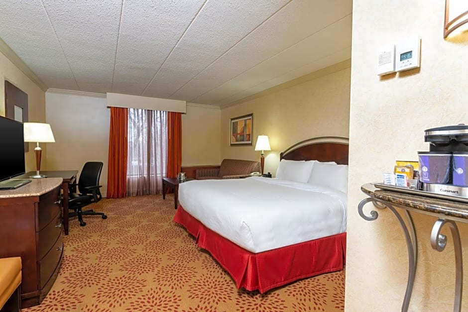 DoubleTree by Hilton Hotel Grand Rapids Airport