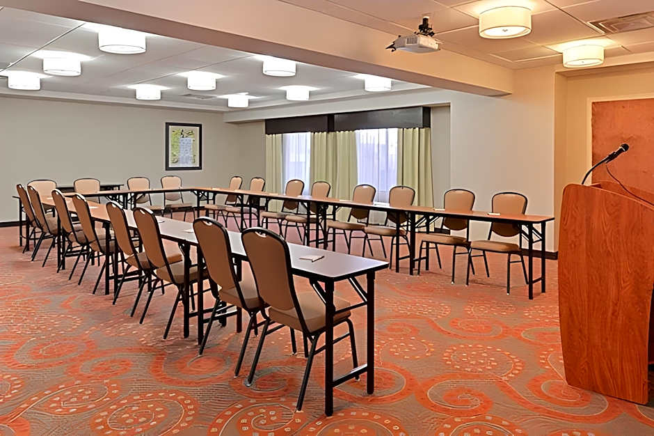 Holiday Inn Express Hotel & Suites Indianapolis W - Airport Area By IHG
