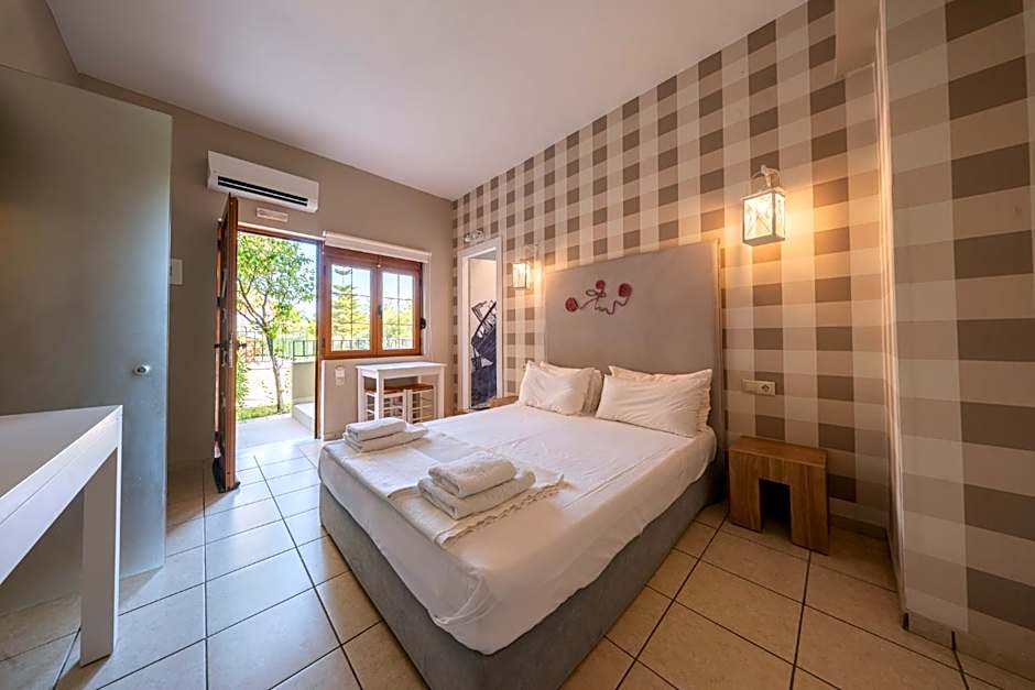 Ariadnes Holiday Accommodation
