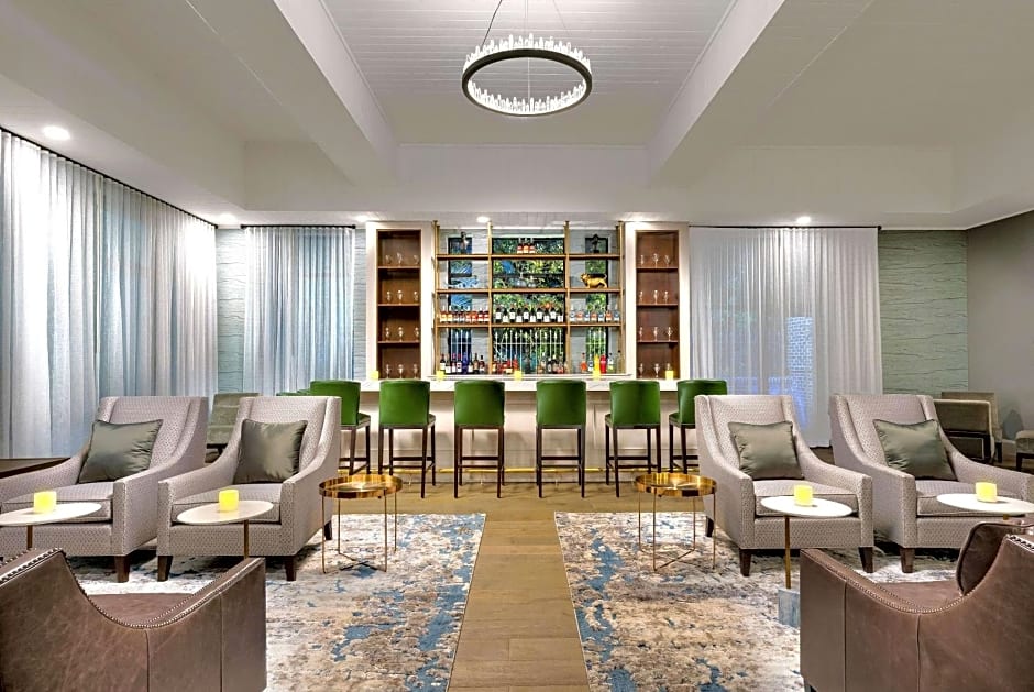 The Bluff Hotel Savannah, Tapestry Collection by Hilton