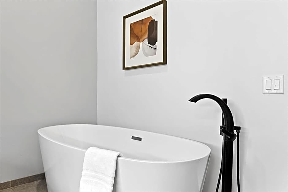 Hotel De Novo, Tapestry Collection by Hilton