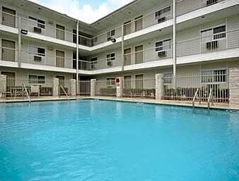 Studio 6 Houston, TX - Clear Lake