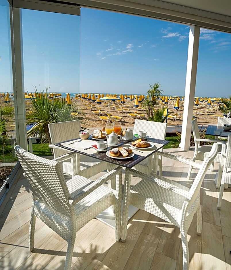 Hotel Nizza Frontemare Superior 3 Stelle