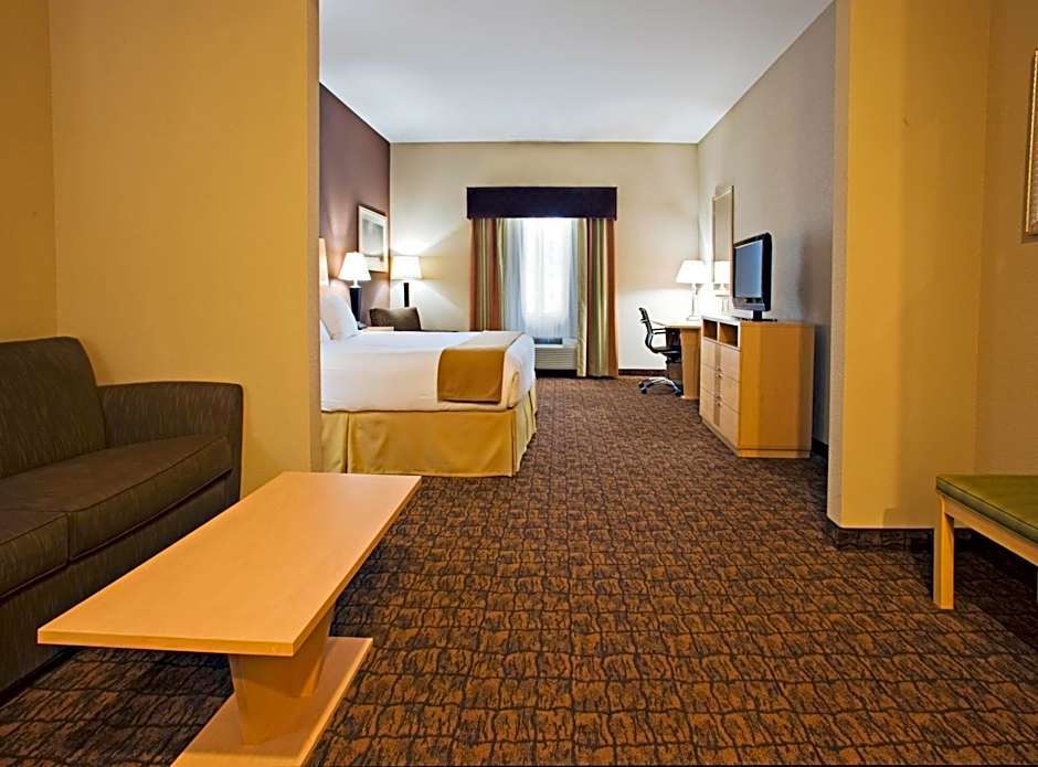 Holiday Inn Express Hotel and Suites Borger By IHG