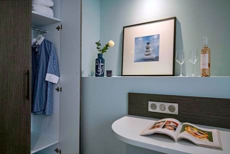 2 Single Beds Non-Smoking Deluxe Room