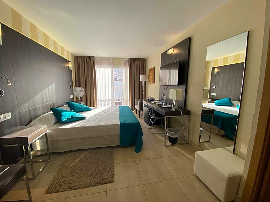 La Aldea Suites