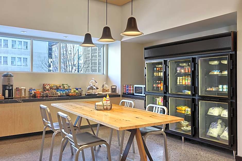 Aloft Denver Downtown