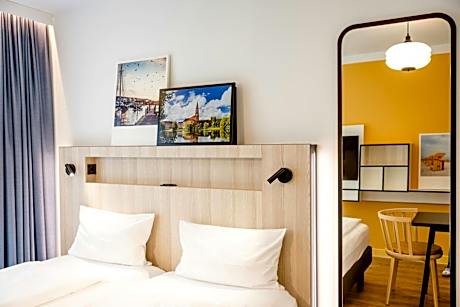 Studio with Twin beds