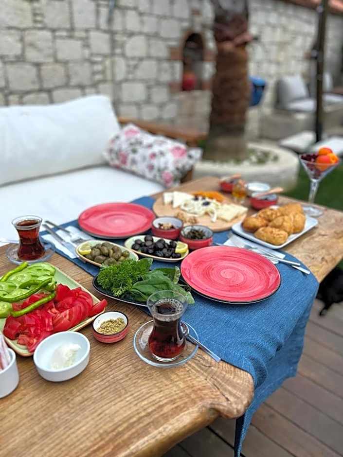 LA BİEN ALAÇATI