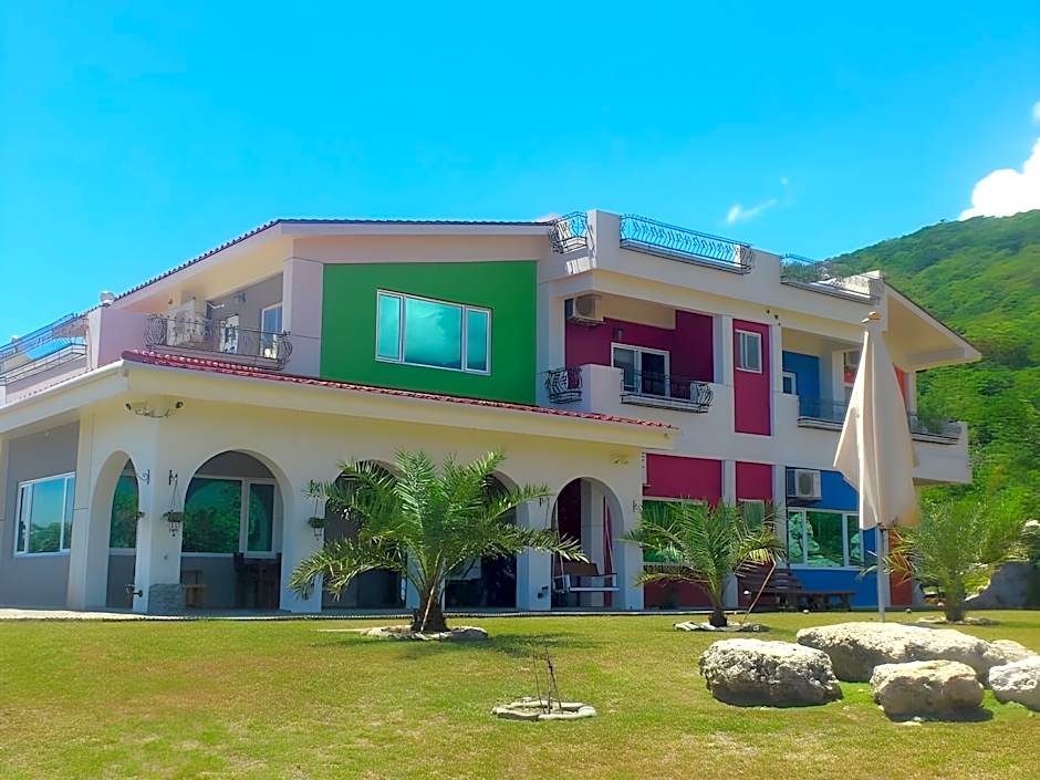 Jen Ti Rainbow House