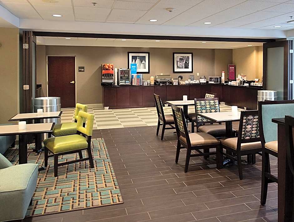 Hampton Inn By Hilton Fayetteville