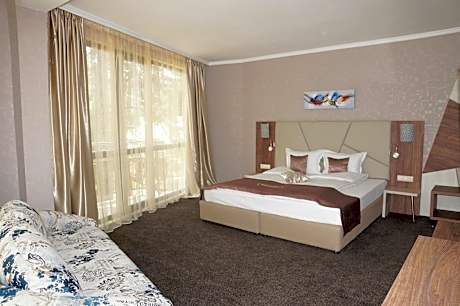 Deluxe Room with Balcony