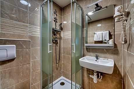 Single Room with Shower