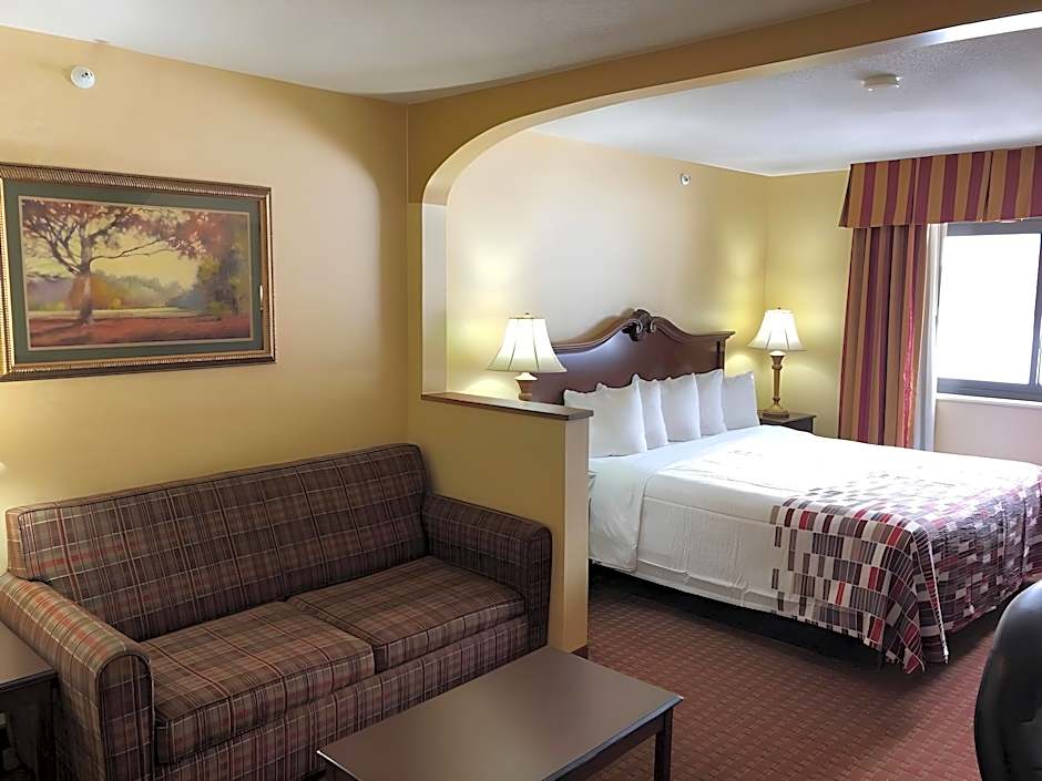 Red Roof Inn & Suites Chestertown