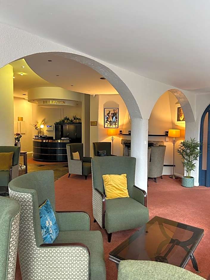 Alcock & Brown Hotel