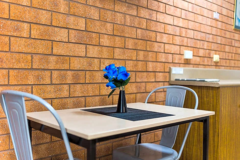 Castlereagh Motor Inn