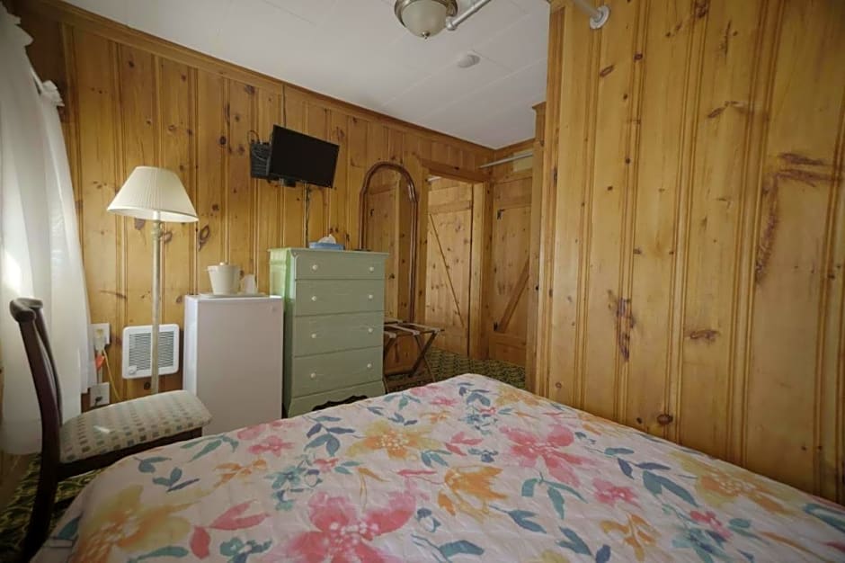 Betty Doon Hotel – Ogunquit, ME