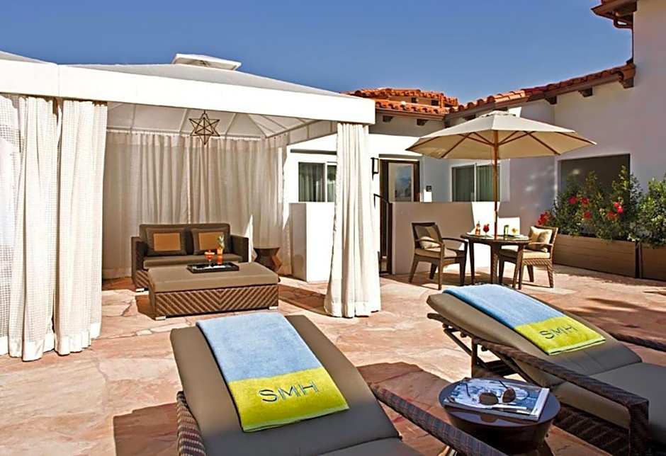 Sunset Marquis Hotel
