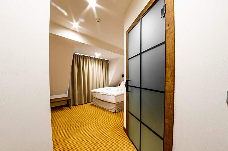 Dwór Bogucin Hotel&Restauracja