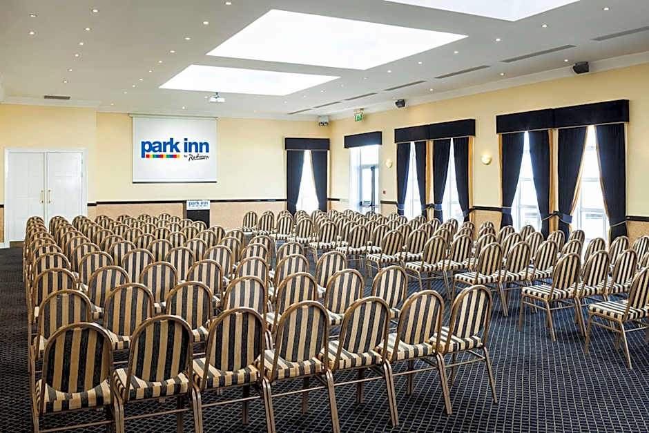 Park Inn by Radisson Shannon Airport