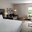 Holiday Inn Express St. Albans By IHG