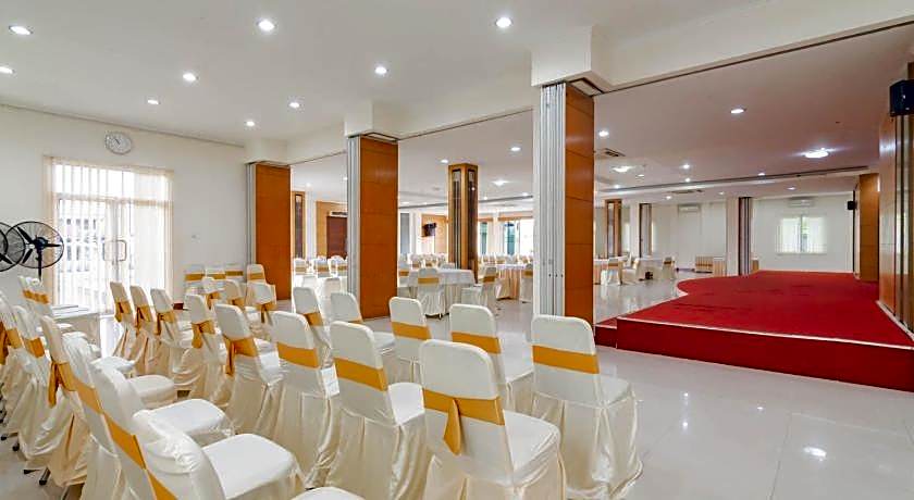Urbanview Hotel Syariah Dapen Pontianak by RedDoorz