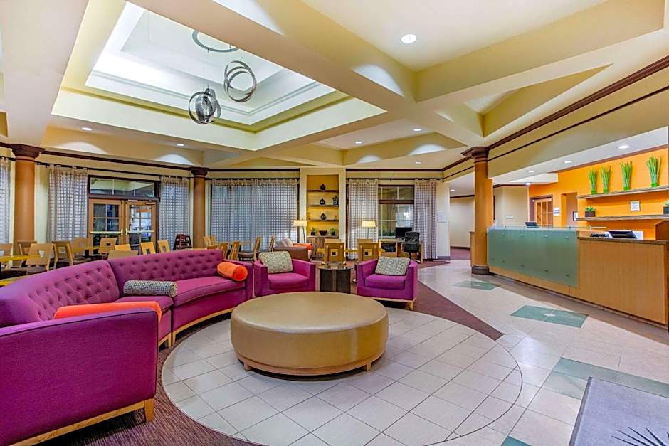 La Quinta Inn & Suites by Wyndham Raleigh/Durham Southpoint
