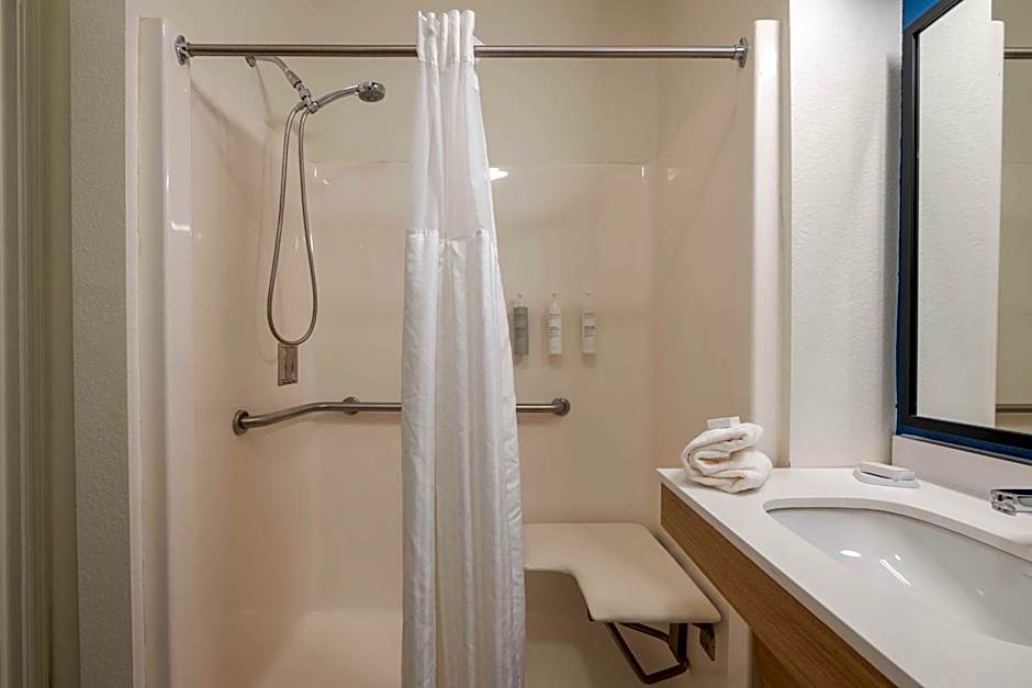 Spark by Hilton Savannah Airport