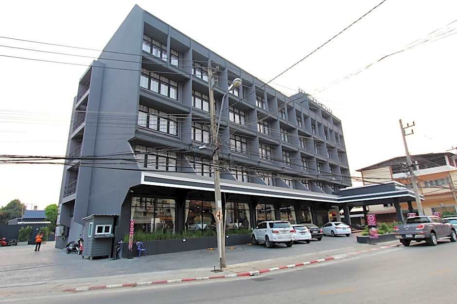 TARIS ART HOTEL PHRAE