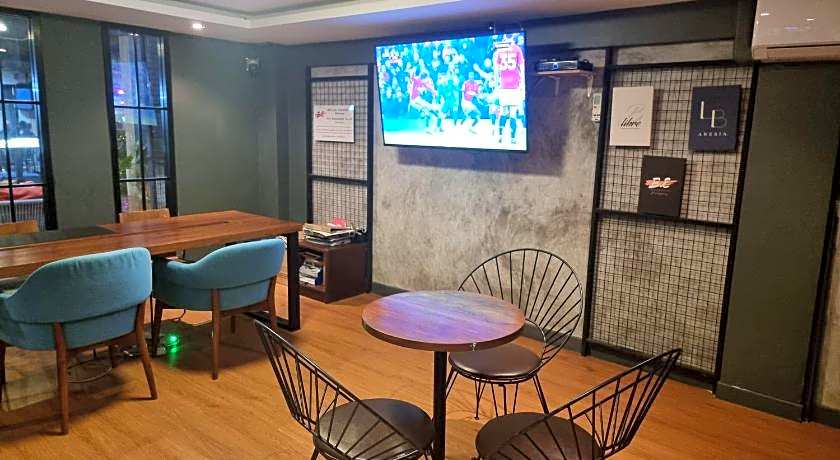 BE Baan Paradise Hotel