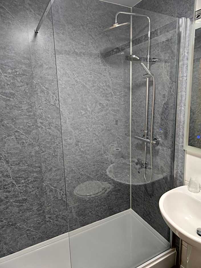 The Gilvenbank Hotel