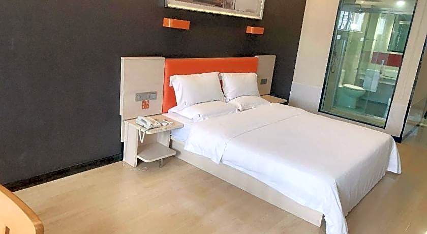 7 Days Premium Jingjiang Fuhai New World Automobile Terminal Branch