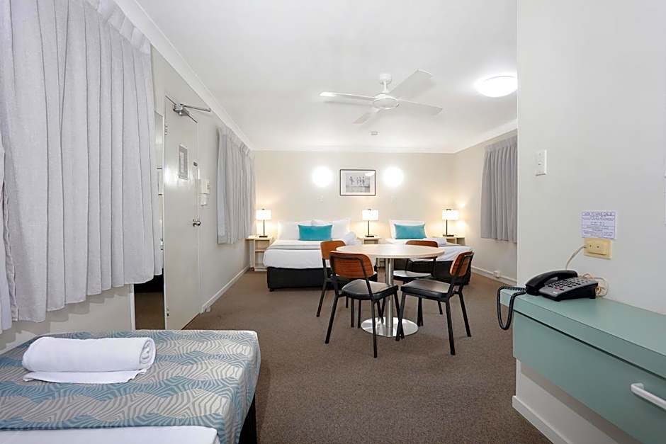 Southport Motel & Apartments