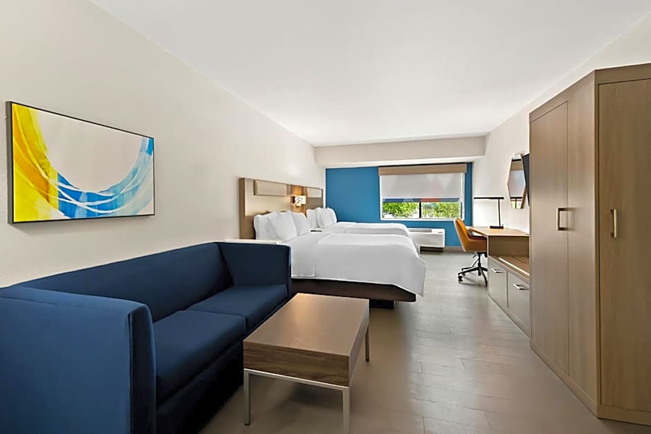 Holiday Inn Express & Suites Raleigh NE - Medical Ctr Area By IHG