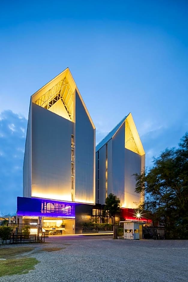 Blue Hippo Hotel