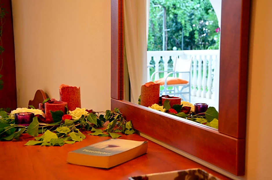 Belussi Beach Hotel & Suites