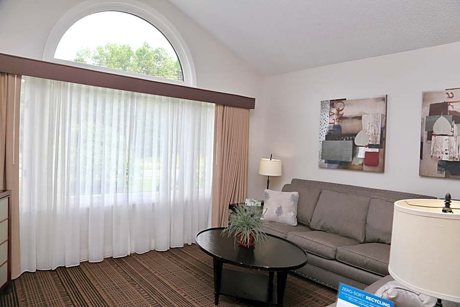 Fairbanks Inn