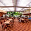 Van Phat Riverside Hotel