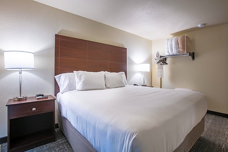 Photo 1 of 18 of Extended Stay 1 King Bed Suite, Accessible