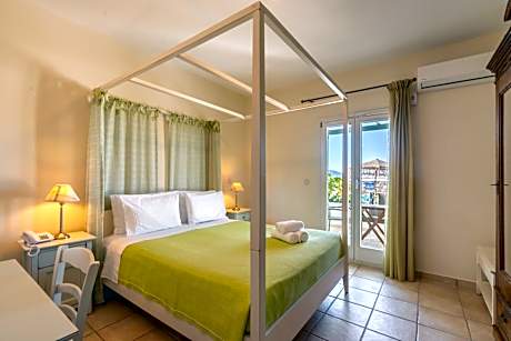 Suite with Pool View