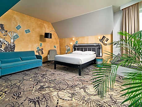 Standard Room with One Double Bed, a Sofa Bed and  a balcony