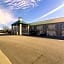 Motel 6 Branson West, MO - Silver Dollar City