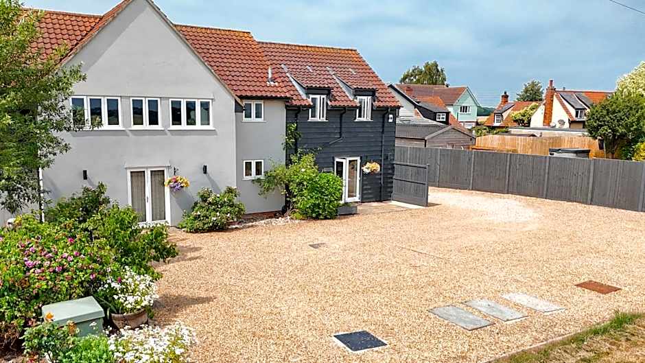 The Pheasant Public House & Hotel