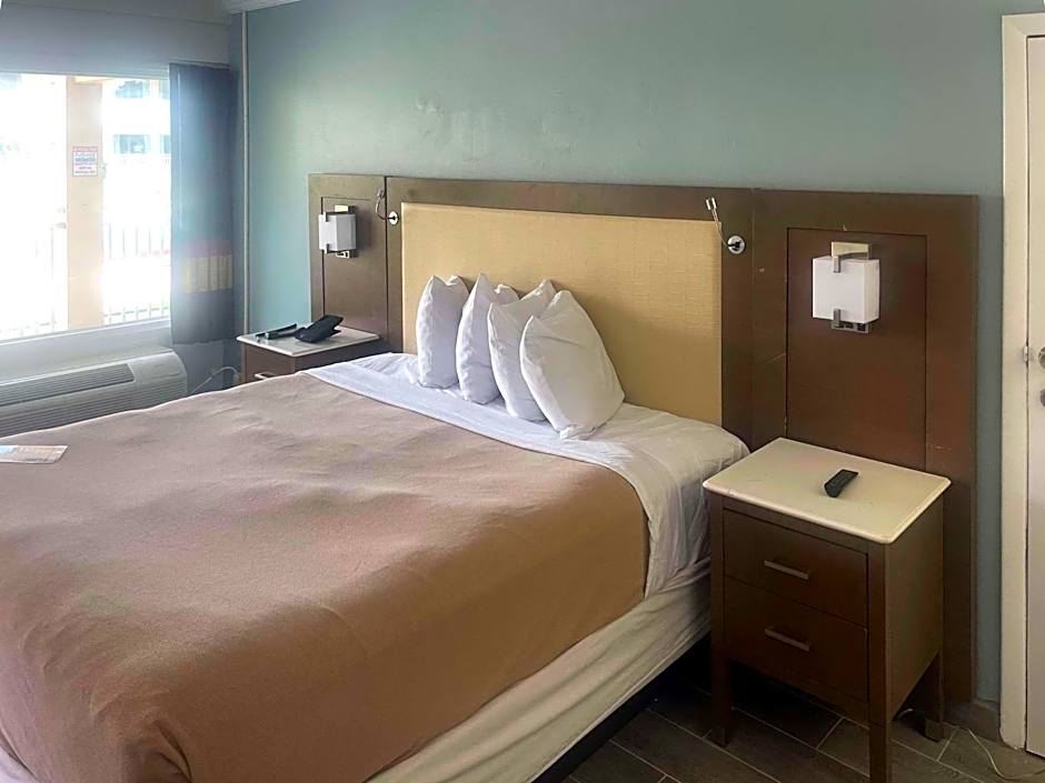 Rodeway Inn